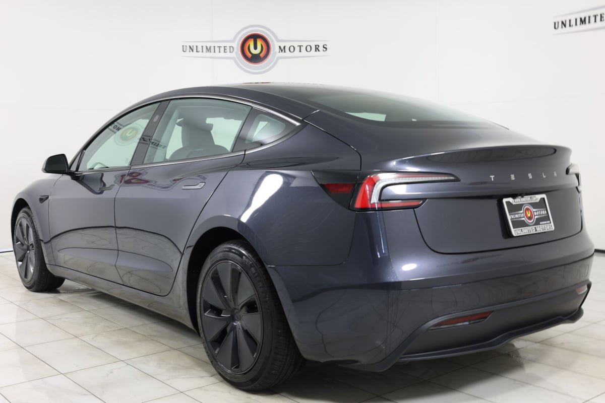 Used 2025 Tesla Model 3 RWD image 4
