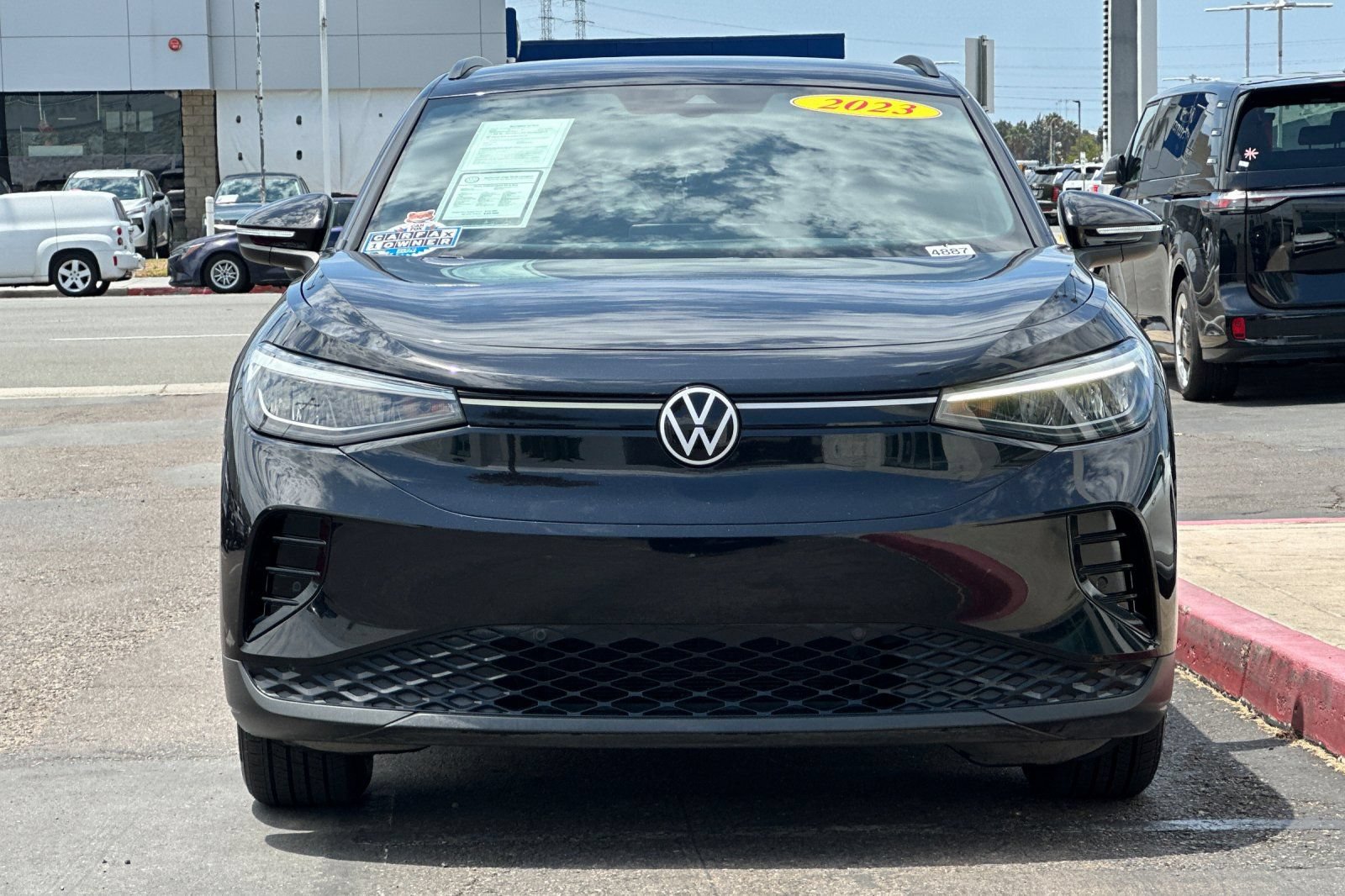 Used 2023 Volkswagen ID.4 Pro RWD image 9
