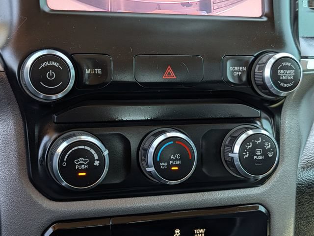 Used 2019 RAM 1500 Big Horn AWD/4WD image 17
