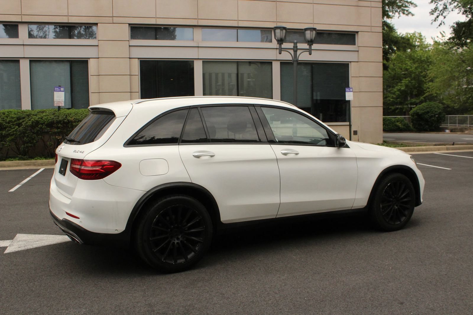 Used 2018 Mercedes-Benz GLC 43 AMG 4MATIC image 7