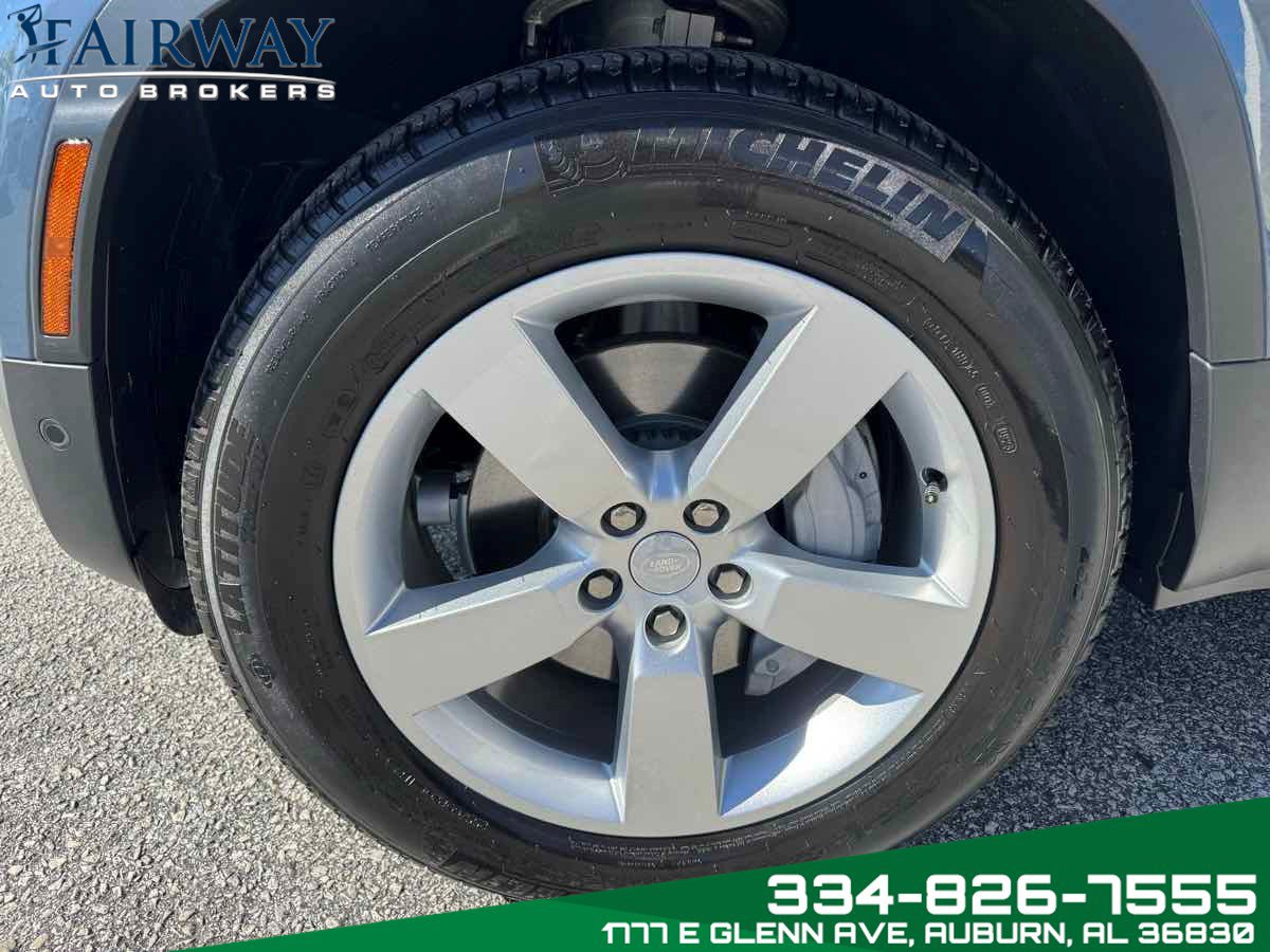 Used 2023 Land Rover Defender 110 SE image 34