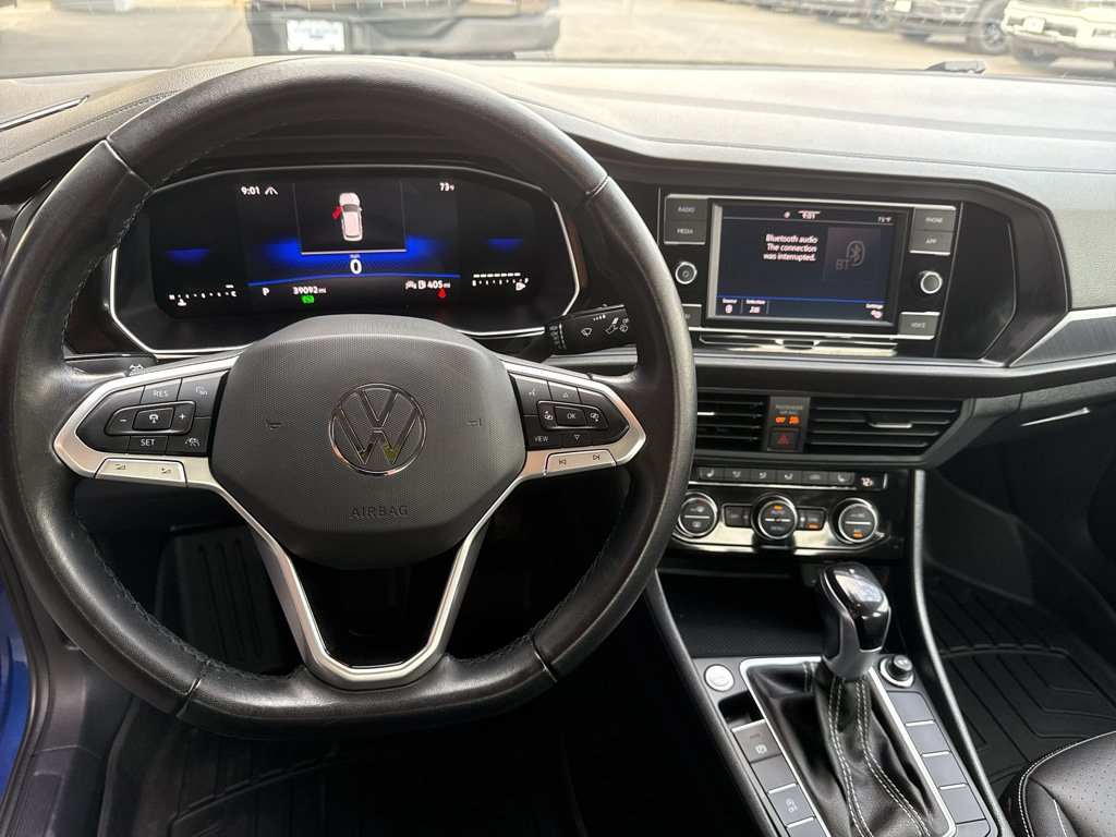Used 2024 Volkswagen Jetta SE FWD image 15