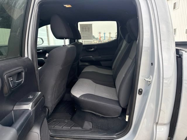 Used 2020 Toyota Tacoma TRD Off-Road AWD/4WD image 4