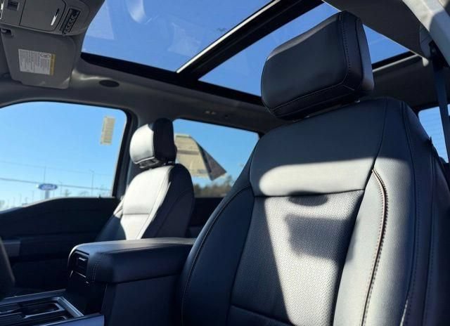 New 2026 Ford F250 Lariat w/ Lariat Ultimate Package AWD/4WD image 16