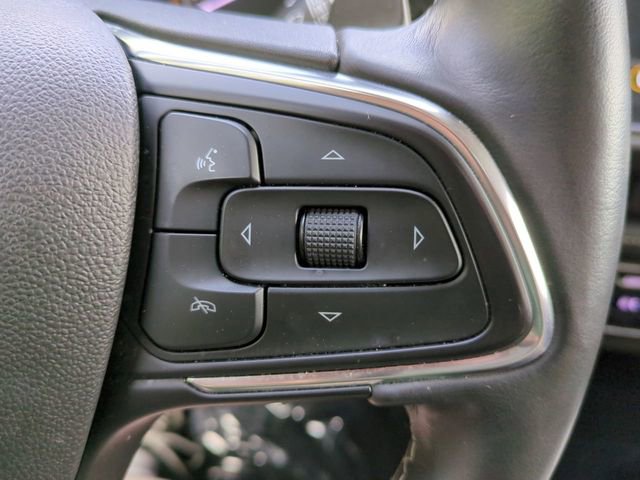Used 2023 Buick Envision Essence image 25