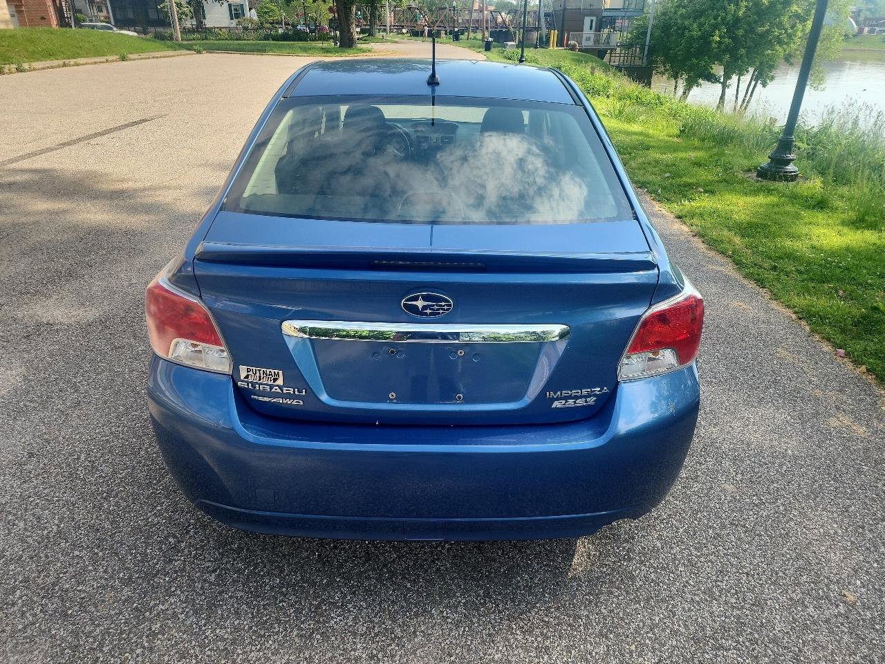 Used 2014 Subaru Impreza 2.0i Premium AWD/4WD image 4