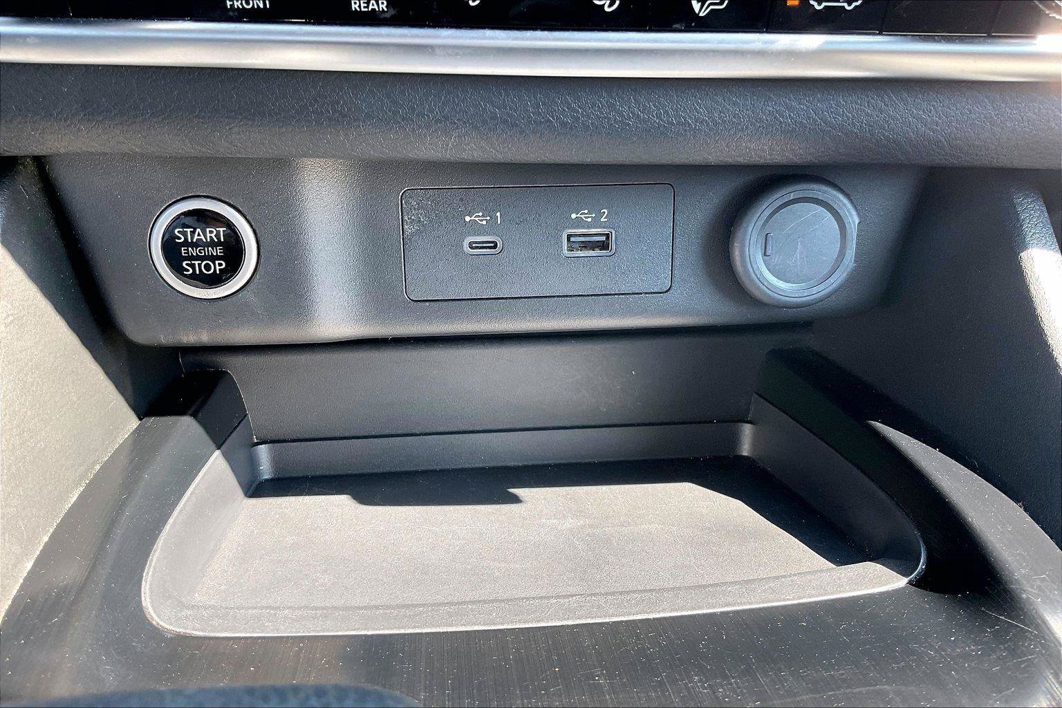 Certified 2023 Nissan Rogue SV FWD image 31