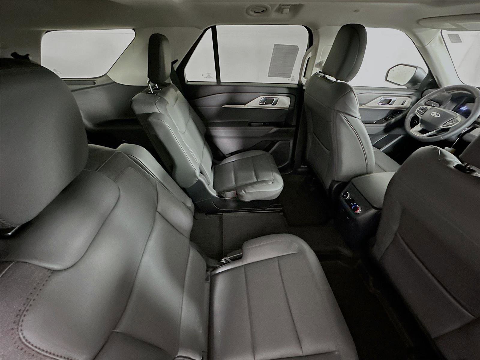 New 2026 Ford Explorer Active w/ Active Comfort Package image 29