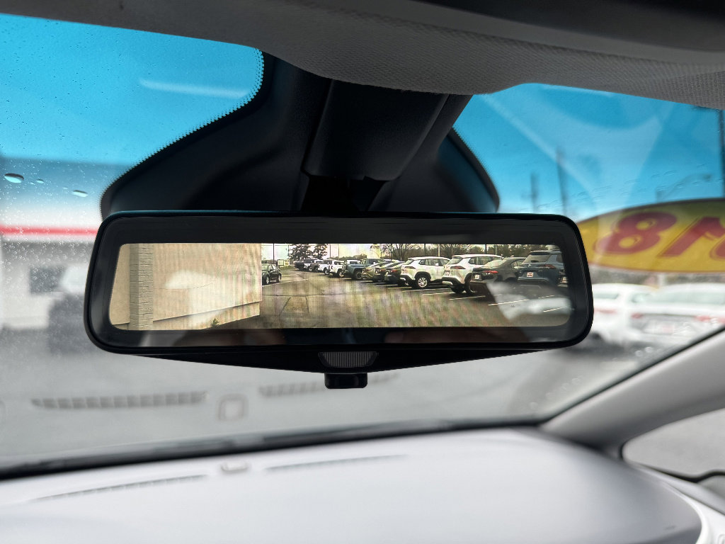 Used 2018 Chevrolet Bolt Premier w/ Driver Confidence II Package image 19