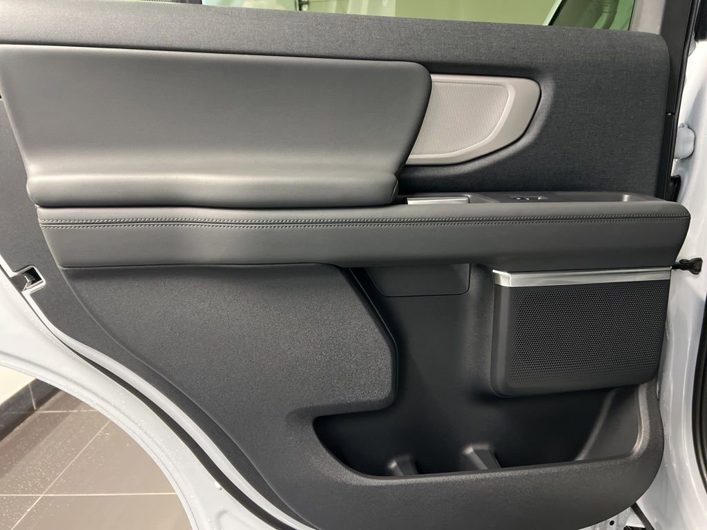 New 2026 Ford Expedition Active image 34