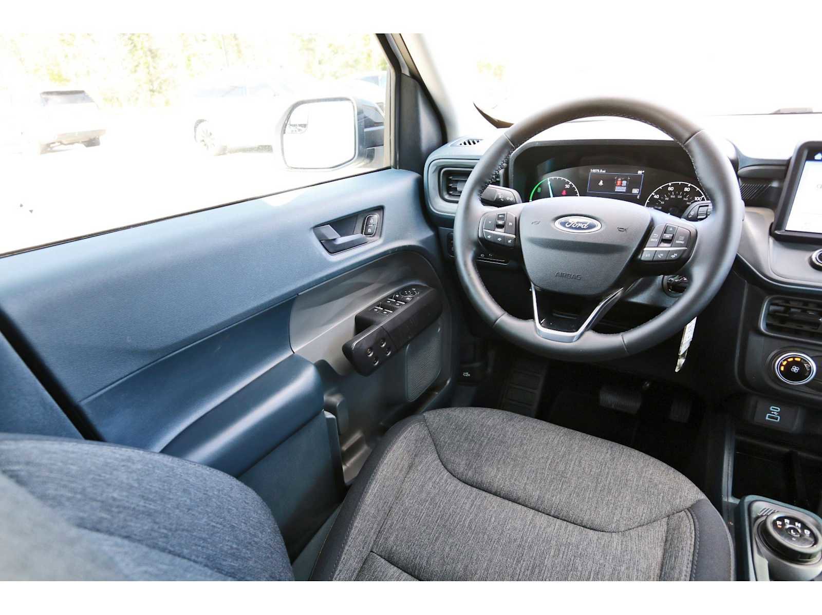 Used 2024 Ford Maverick XLT w/ XLT Luxury Package image 6