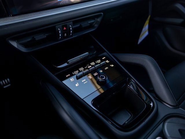 New 2026 Porsche Cayenne S image 32