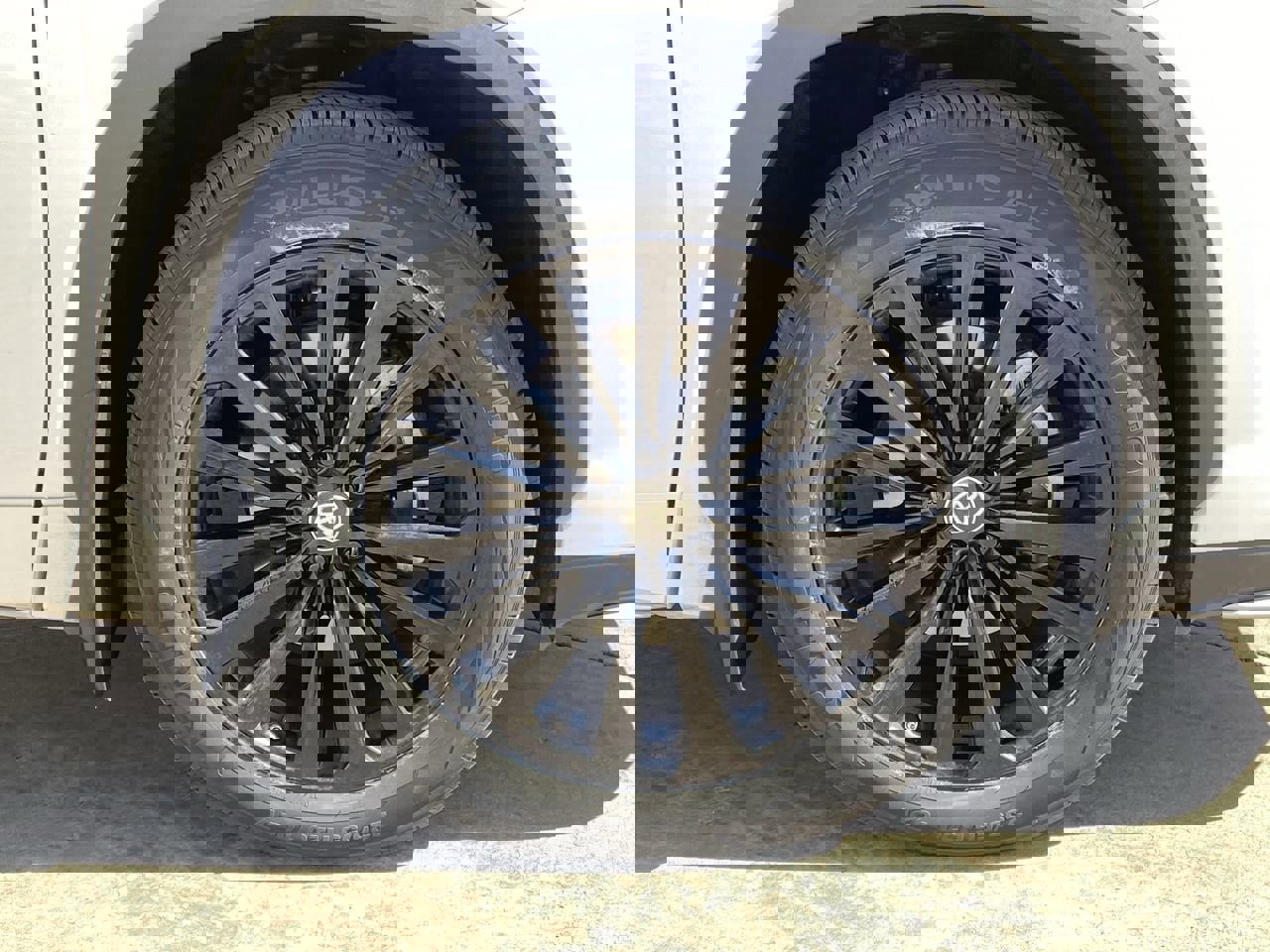 Used 2023 Toyota Highlander XSE image 9