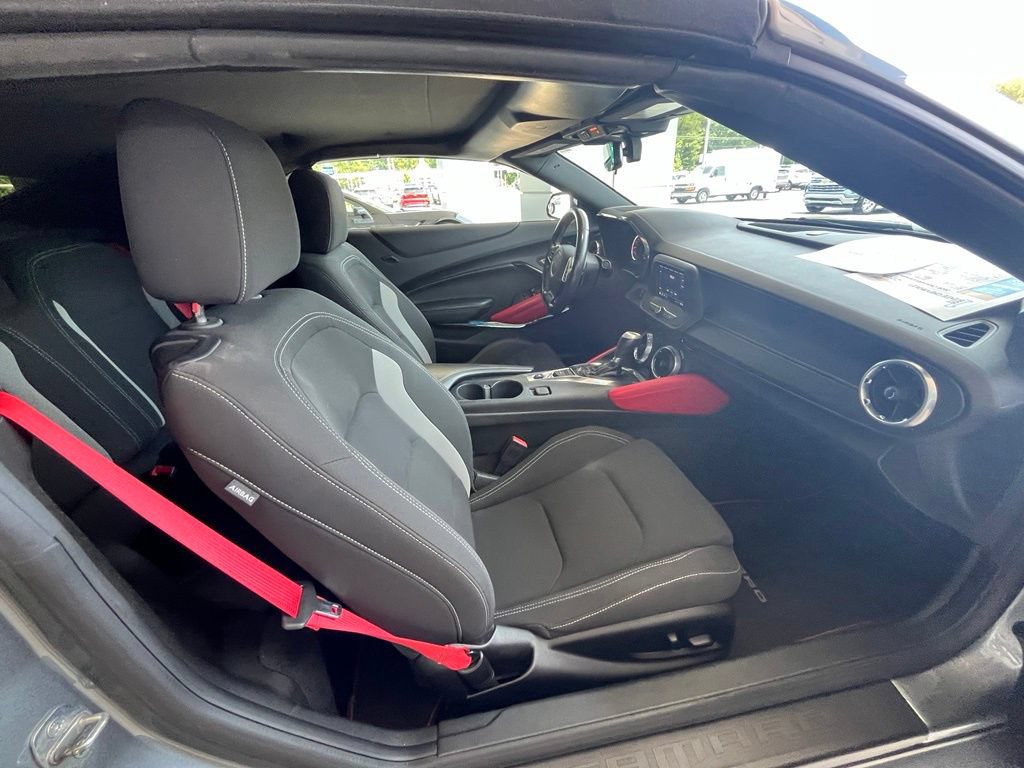 Certified 2020 Chevrolet Camaro LT w/ Redline Edition RWD image 15
