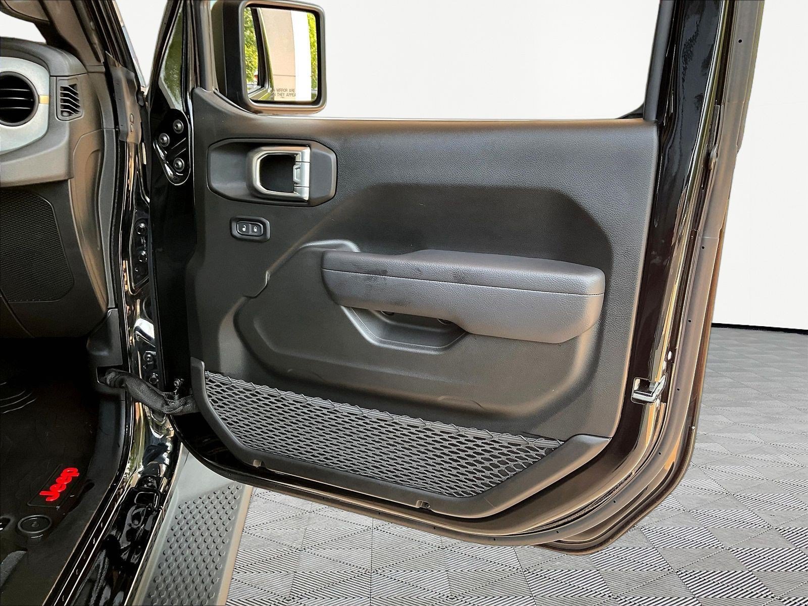 Used 2024 Jeep Wrangler Unlimited Sport AWD/4WD image 28
