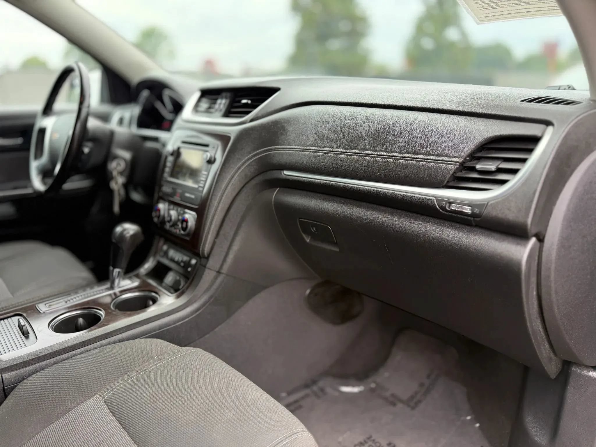 Used 2016 Chevrolet Traverse LT AWD/4WD image 19