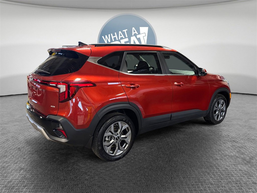 Used 2024 Kia Seltos S image 3