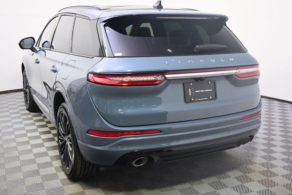 New 2026 Lincoln Corsair Premiere image 4