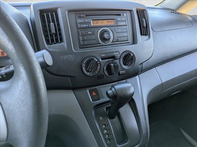 Used 2014 Nissan NV200 S image 15
