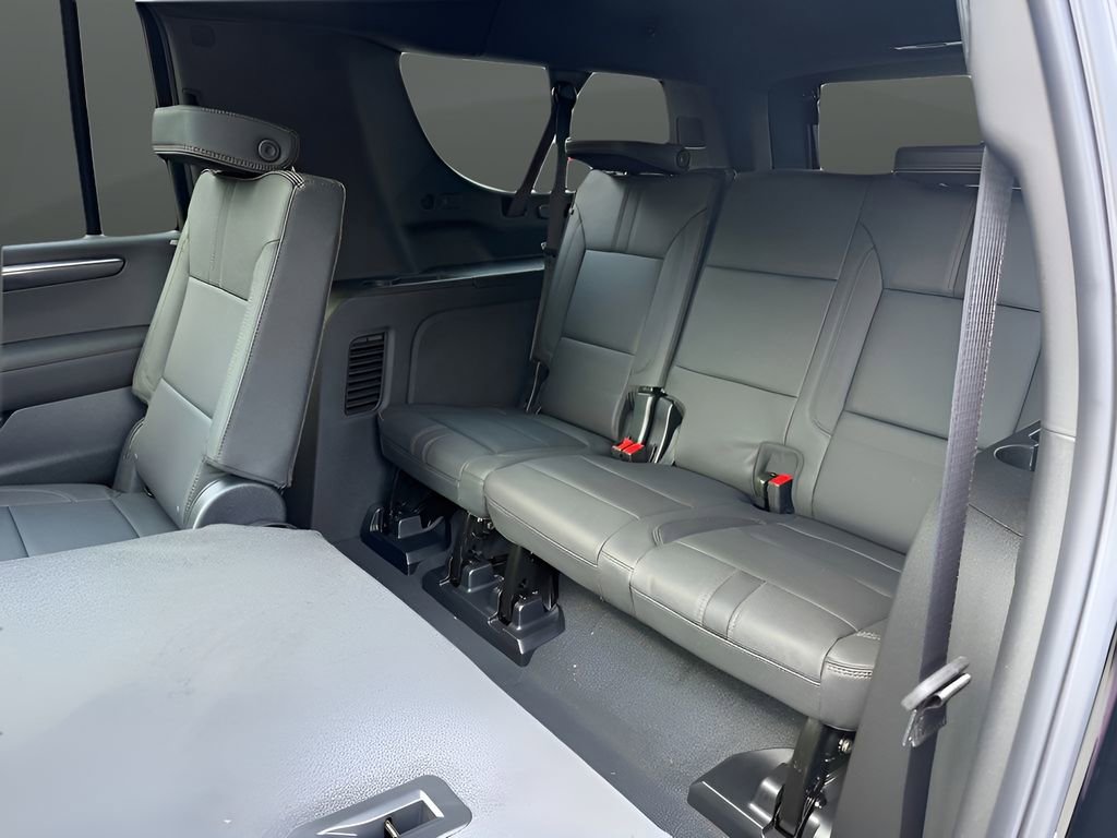 Used 2026 Chevrolet Suburban RST w/ Comfort Package AWD/4WD image 26