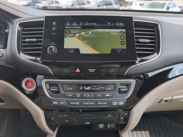Used 2019 Honda Pilot Touring image 26