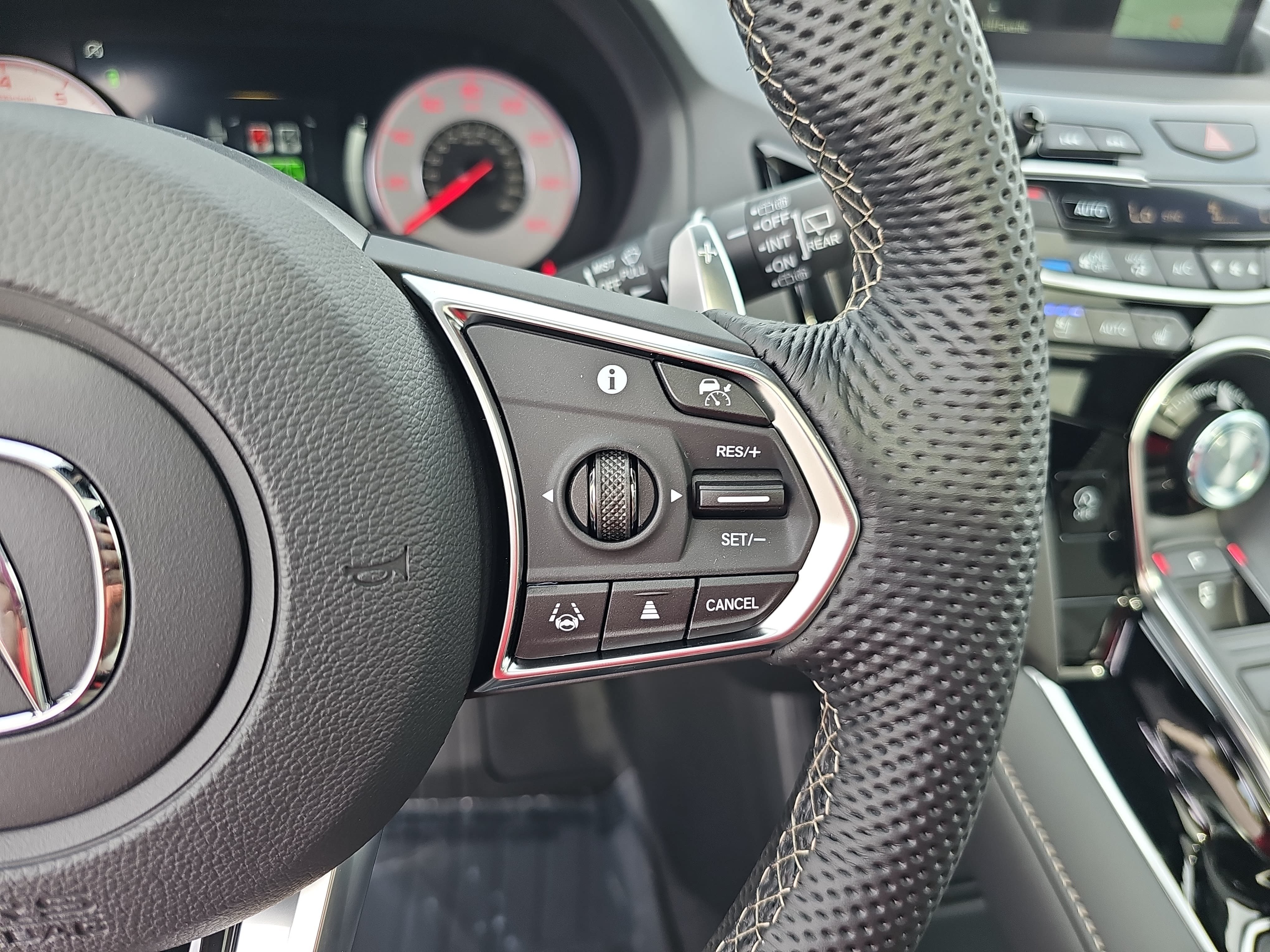 New 2026 Acura RDX w/ Advance Package AWD/4WD image 18