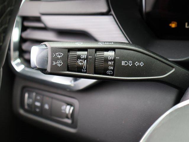 New 2025 GMC Acadia Elevation w/ Elevation Premium Package image 24