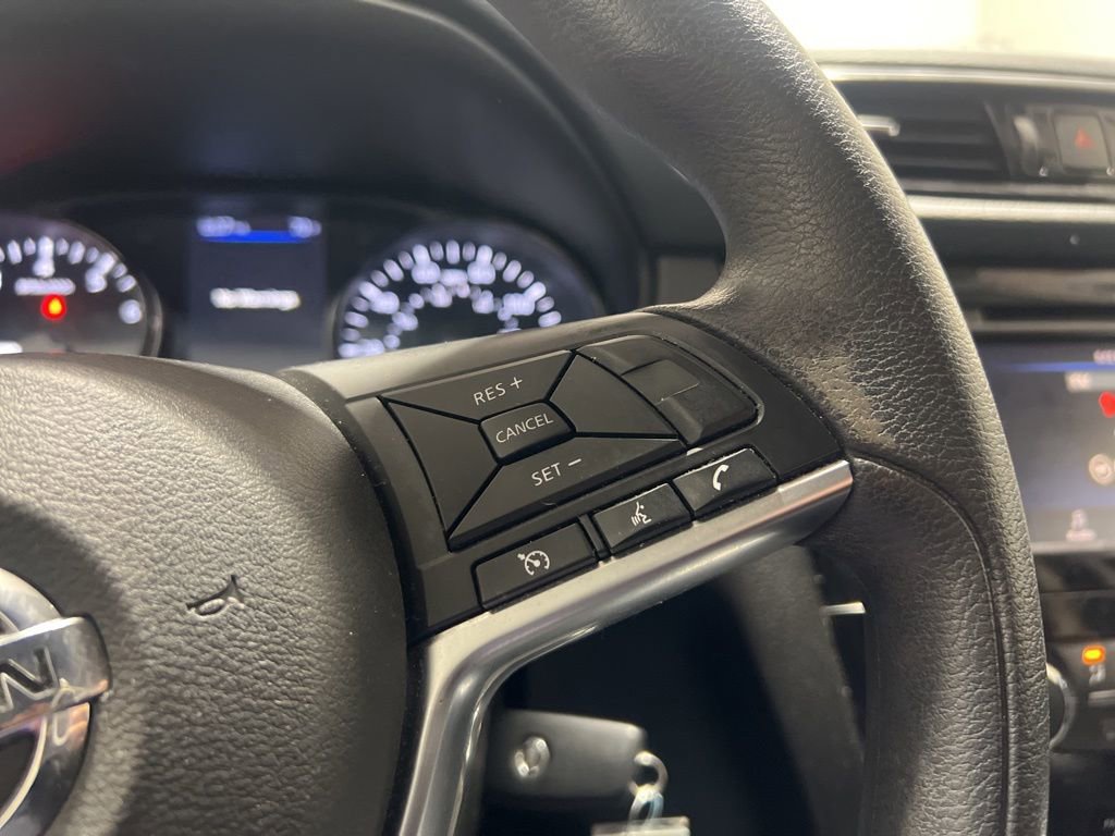 Used 2022 Nissan Rogue Sport S image 39