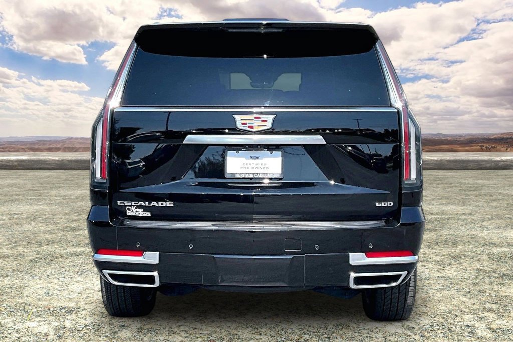 Certified 2026 Cadillac Escalade Luxury AWD/4WD image 6