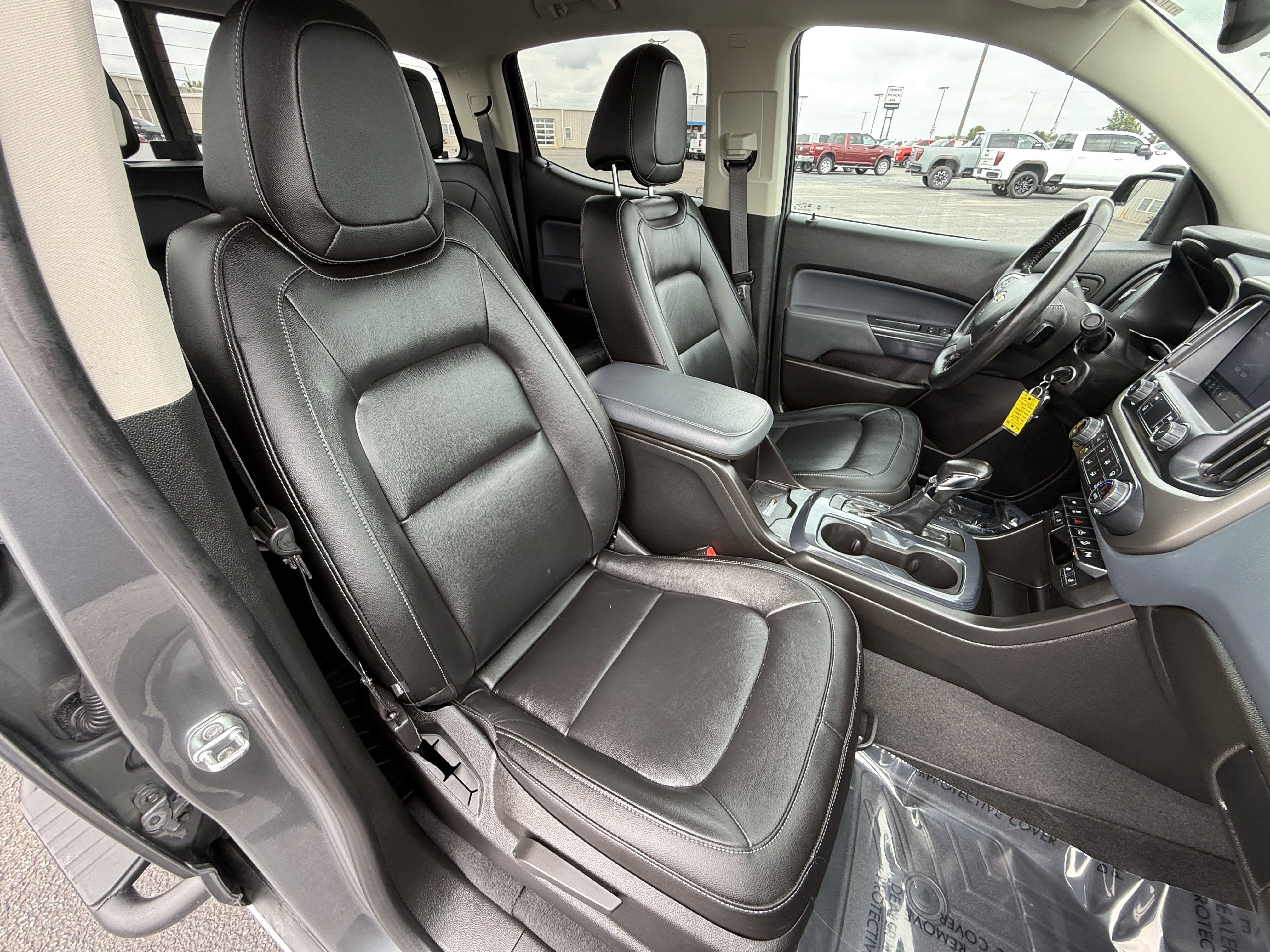 Used 2022 Chevrolet Colorado Z71 w/ LPO, Tonneau and Step Package image 14