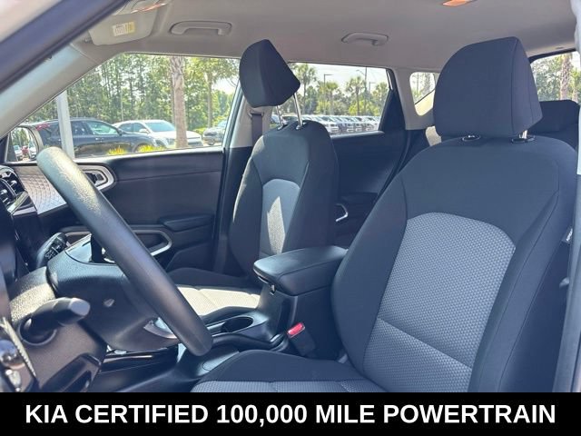 Certified 2025 Kia Soul S FWD image 11