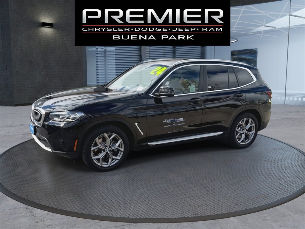 Used 2024 BMW X3 xDrive30i w/ Premium Essential Package image 4