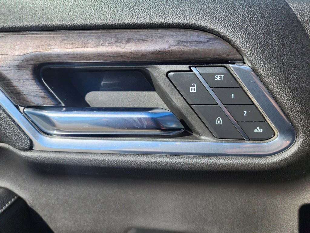 Certified 2024 Chevrolet Silverado 1500 LTZ w/ Technology Package image 26