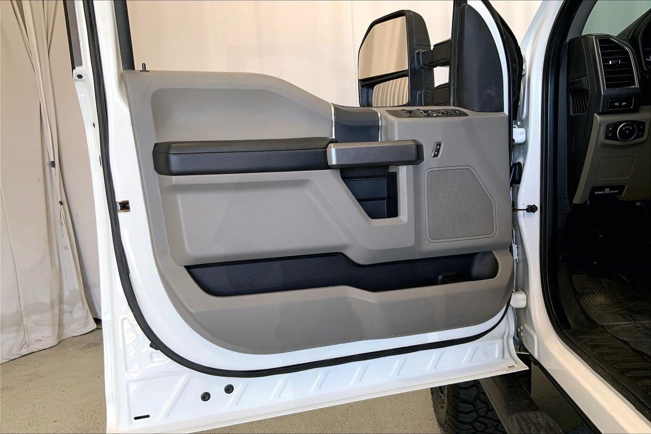 Used 2022 Ford F250 XLT w/ XLT Value Package AWD/4WD image 25