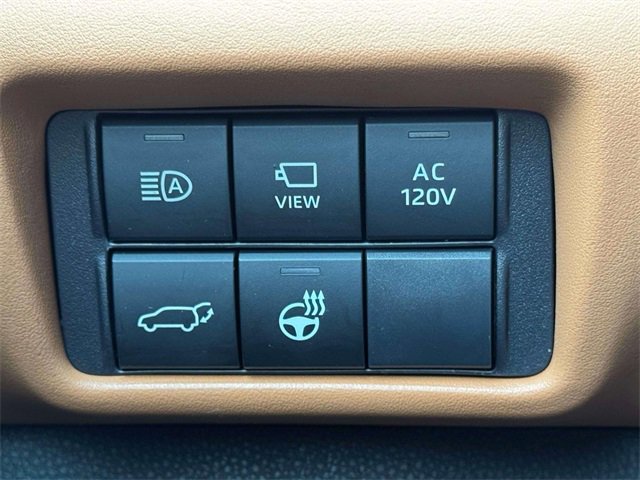 Used 2025 Toyota Highlander Platinum image 20