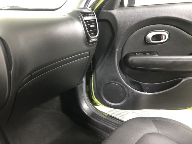 Used 2017 Kia Soul + image 33