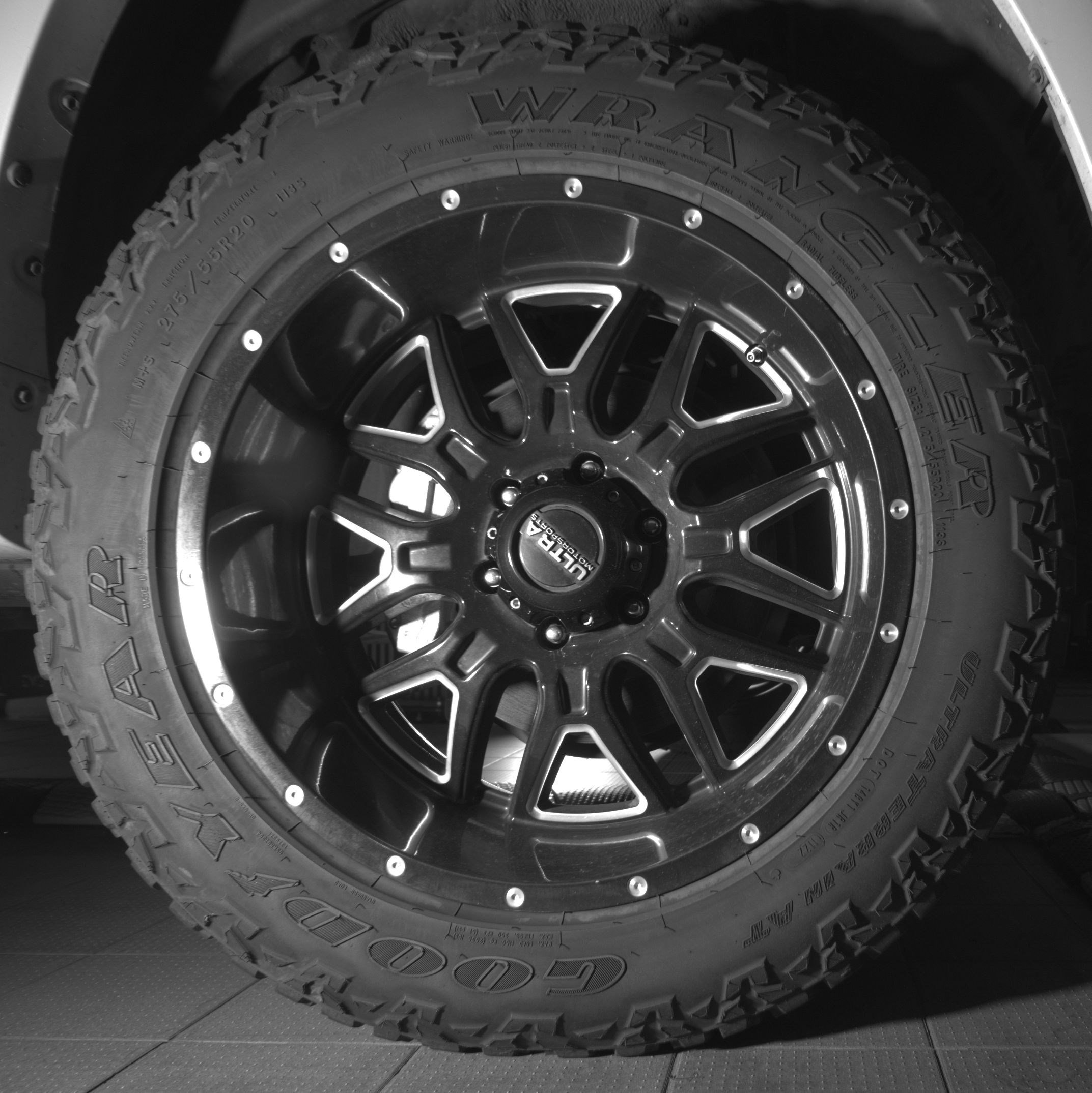 Used 2016 Toyota 4Runner Limited AWD/4WD image 10
