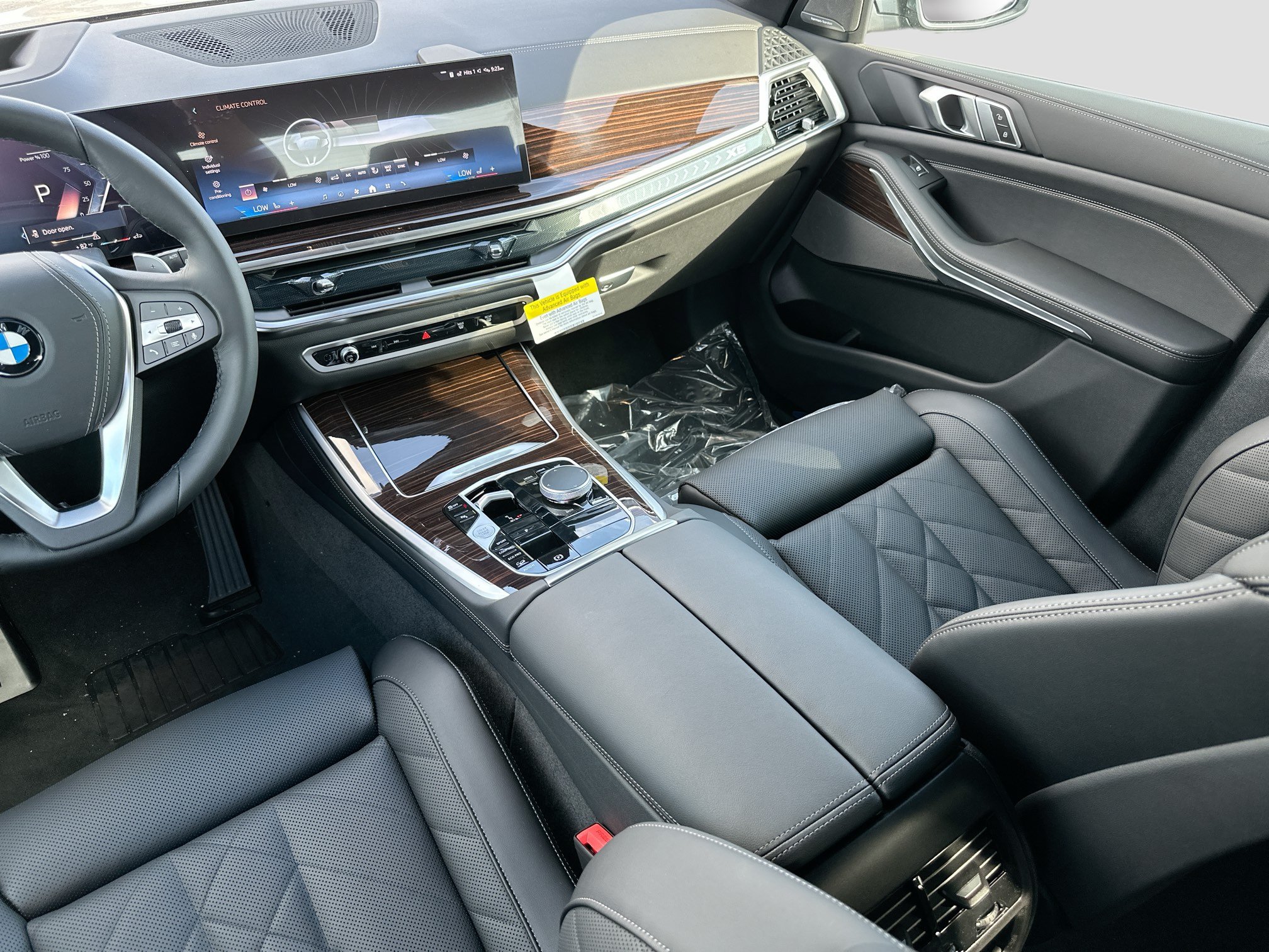 New 2026 BMW X5 xDrive40i w/ Premium Package AWD/4WD image 18