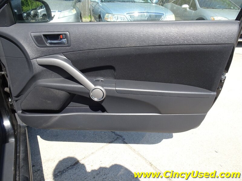 Used 2009 Scion tC FWD image 31