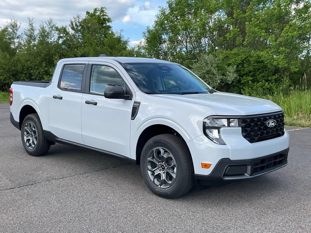 New 2026 Ford Maverick XLT w/ Equipment Group 301A