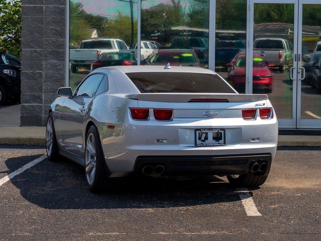 Used 2012 Chevrolet Camaro ZL1 RWD image 4