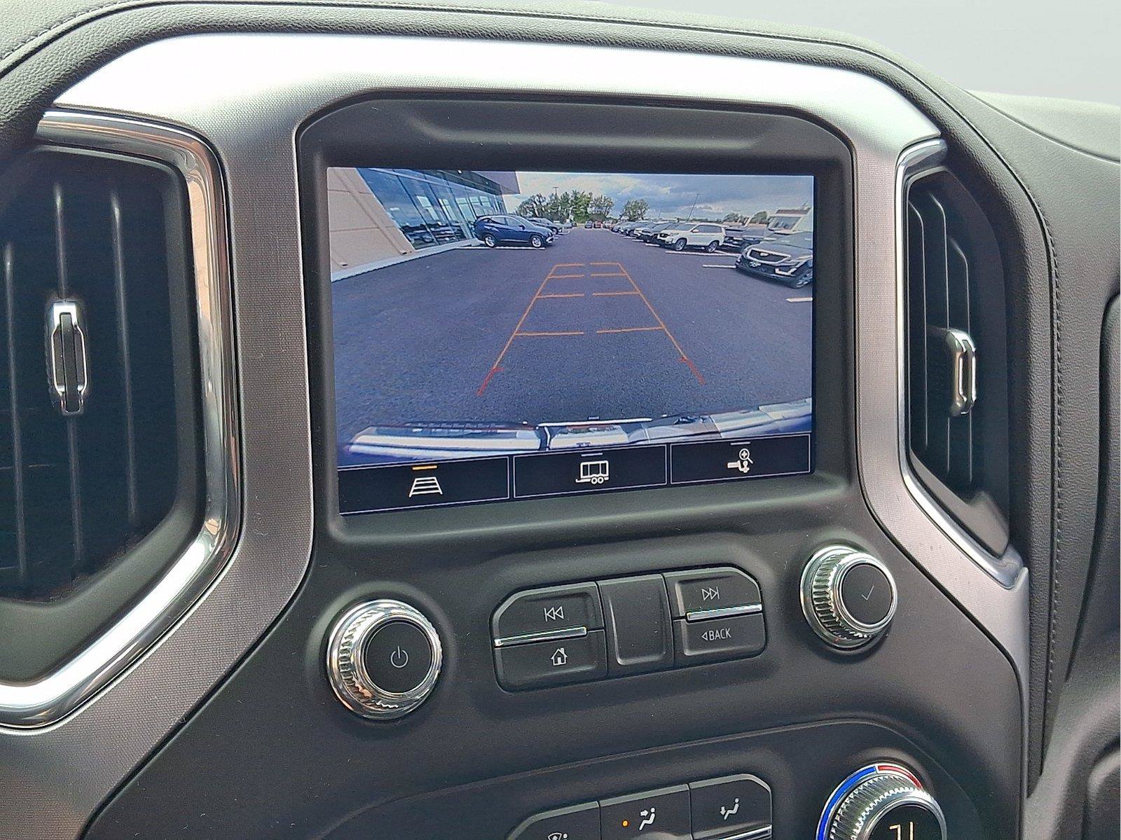Used 2022 GMC Sierra 1500 SLT w/ SLT Premium Plus Package AWD/4WD image 18