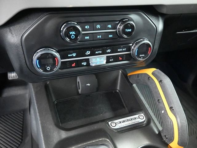 Used 2023 Ford Bronco Badlands w/ Sasquatch Package image 17