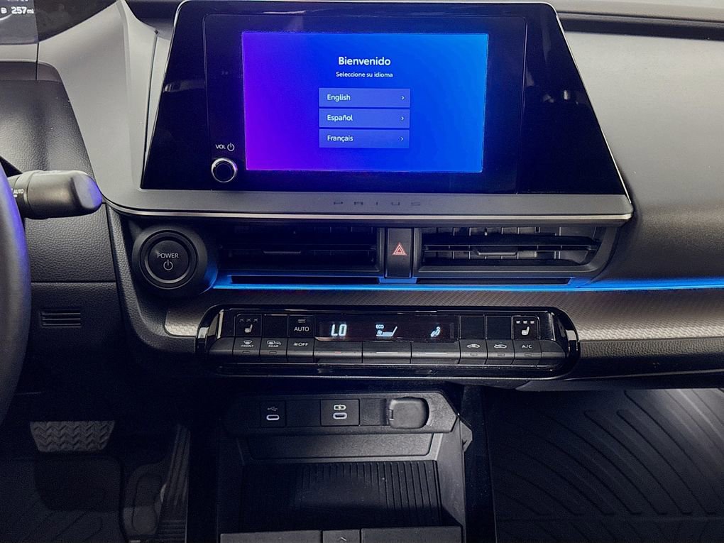 Used 2023 Toyota Prius XLE image 35