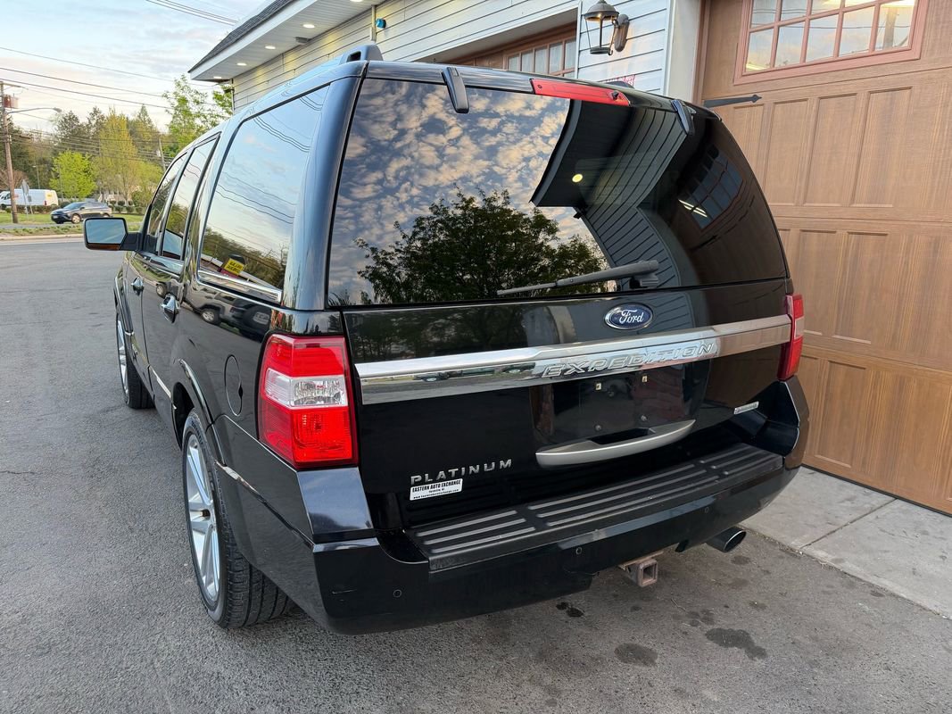 Used 2016 Ford Expedition Platinum AWD/4WD image 5