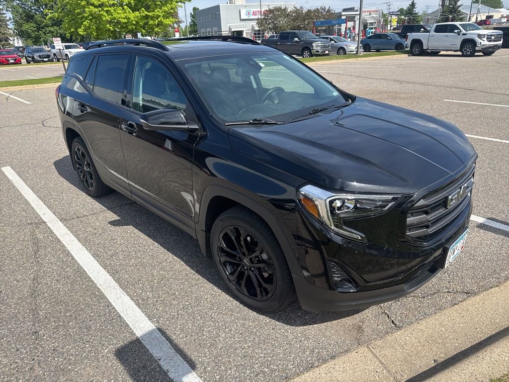 Used 2021 GMC Terrain SLT w/ Infotainment Package II AWD/4WD image 4