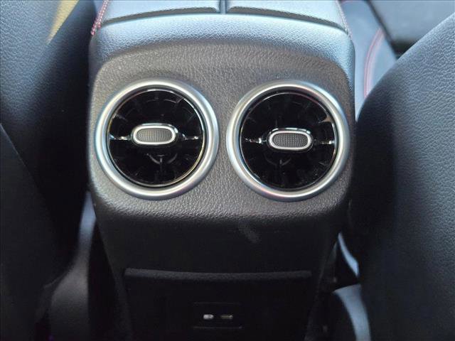 Used 2021 Mercedes-Benz CLA 250 image 17
