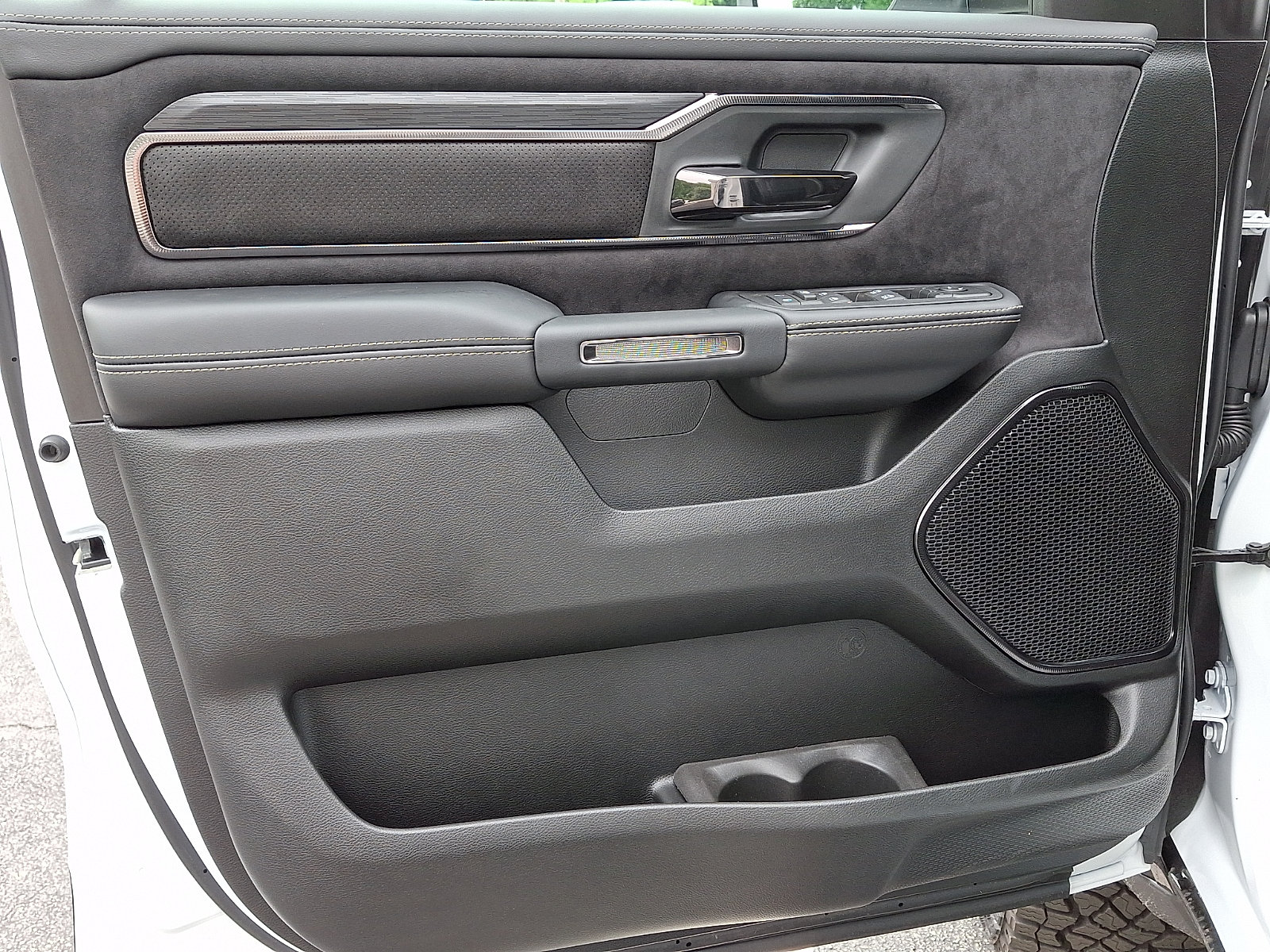 New 2026 RAM 1500 RHO AWD/4WD image 8