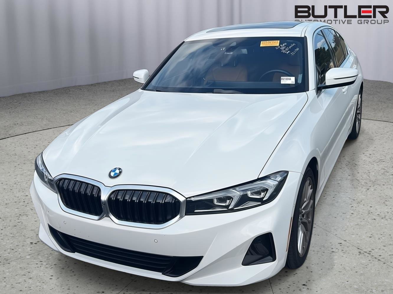 Certified 2024 BMW 330i Sedan w/ Convenience Package image 4