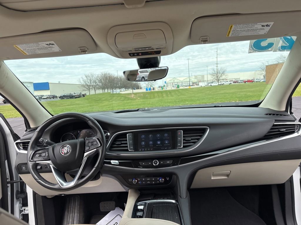 Used 2023 Buick Enclave Avenir w/ Avenir Technology Package AWD/4WD image 37